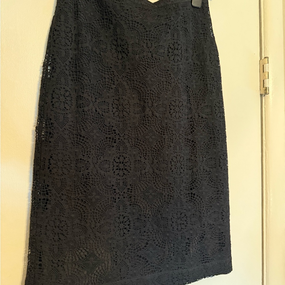 Burberry Elegant Black Lace Pencil Skirt